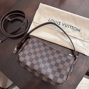 Louis Vuitton Pochette